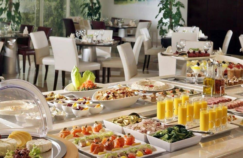 Safir Hotel Doha Exterior foto