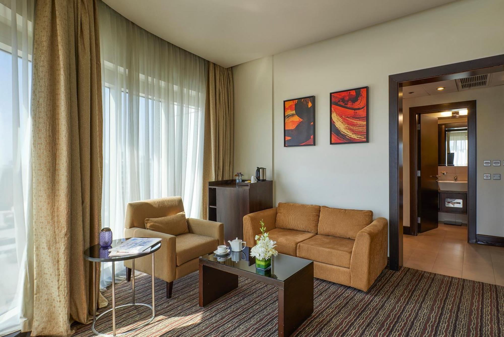 Safir Hotel Doha Exterior foto