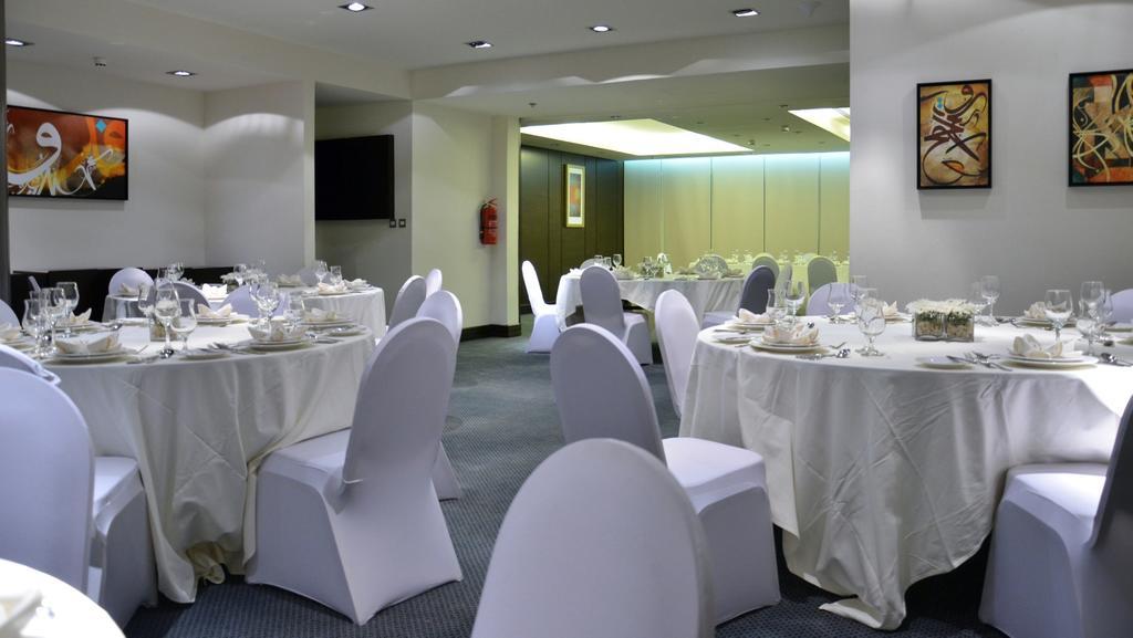 Safir Hotel Doha Exterior foto