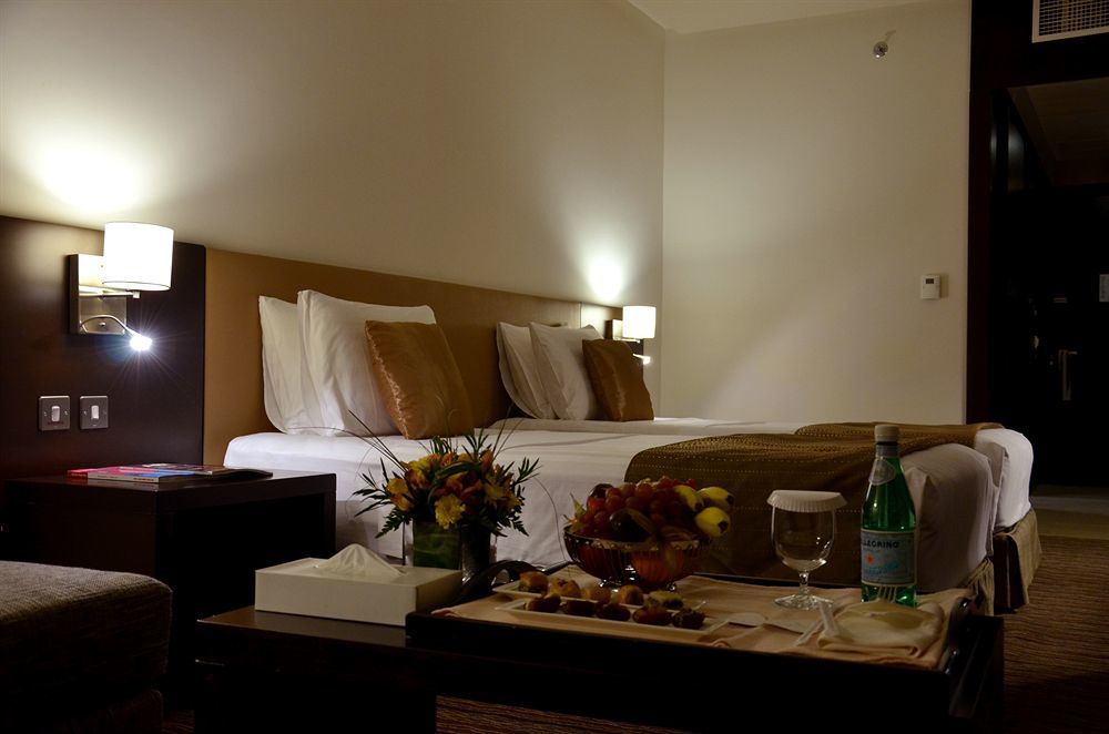Safir Hotel Doha Exterior foto