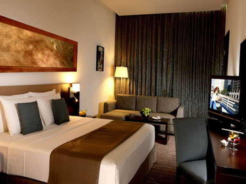 Safir Hotel Doha Exterior foto
